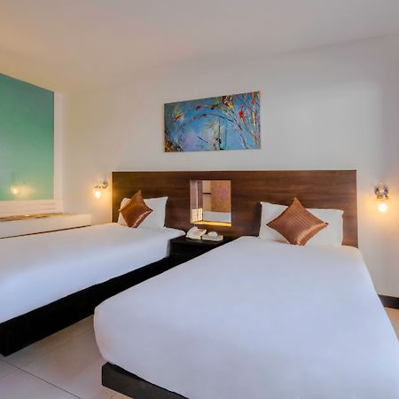 Baron Beach Hotel Pattaya Exterior photo