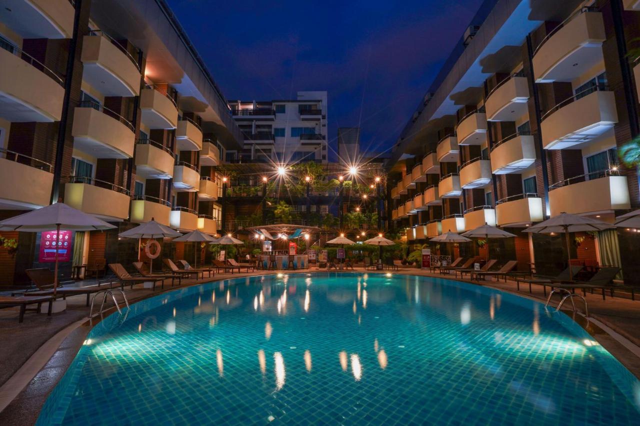 Baron Beach Hotel Pattaya Exterior photo