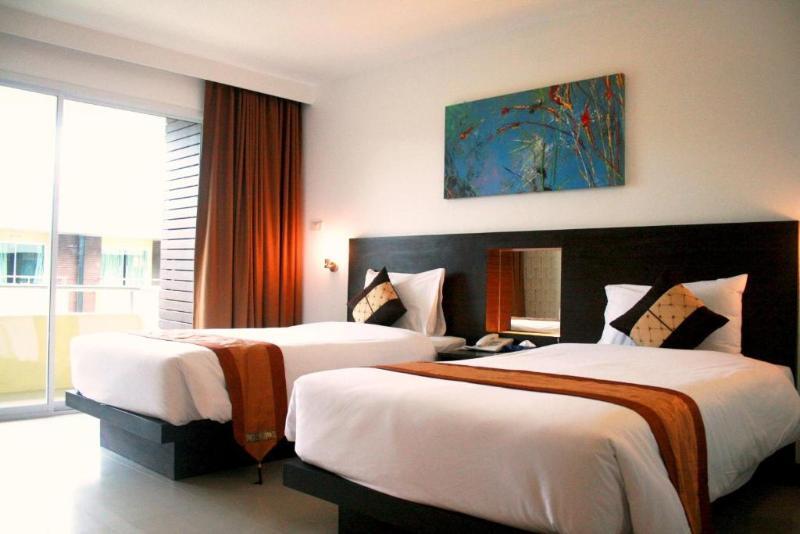 Baron Beach Hotel Pattaya Exterior photo